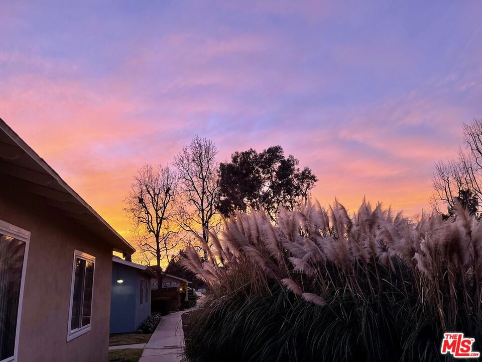 Properties 2 30523 Canwood Street