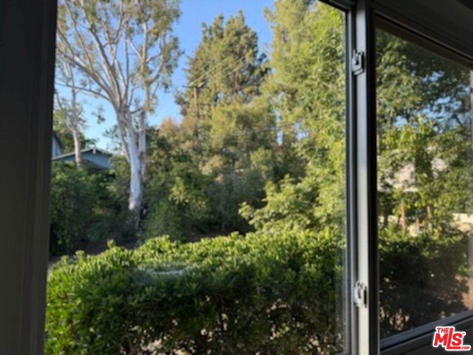 Properties 3 30523 Canwood Street