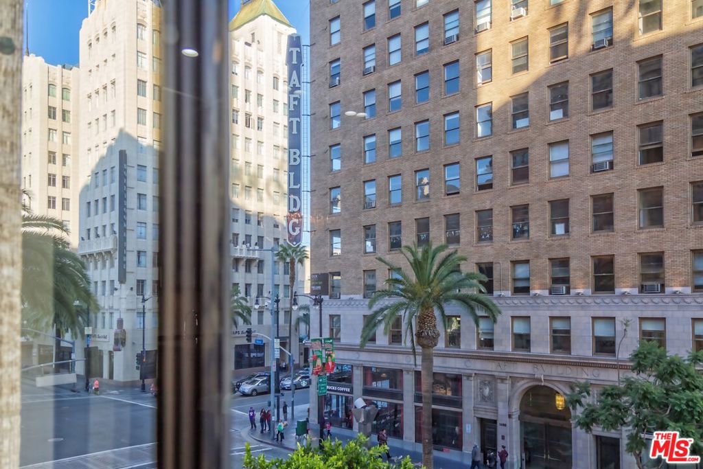 1645 N Vine Street 303