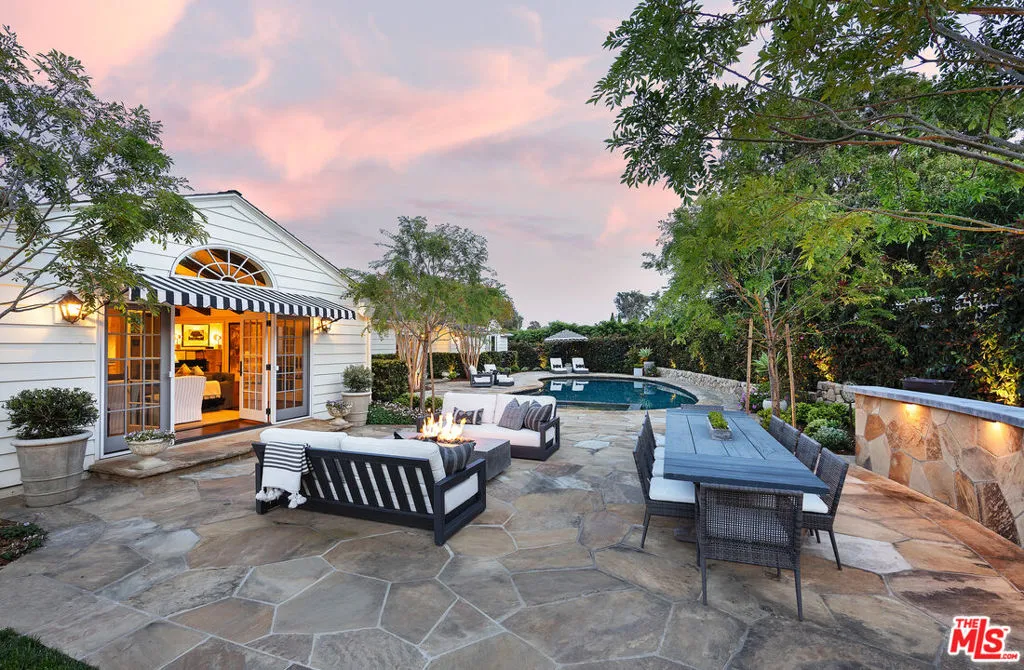 Santa Barbara, California 93108, United States, 4 Bedrooms Bedrooms, ,5 BathroomsBathrooms,Residential,Active,251542