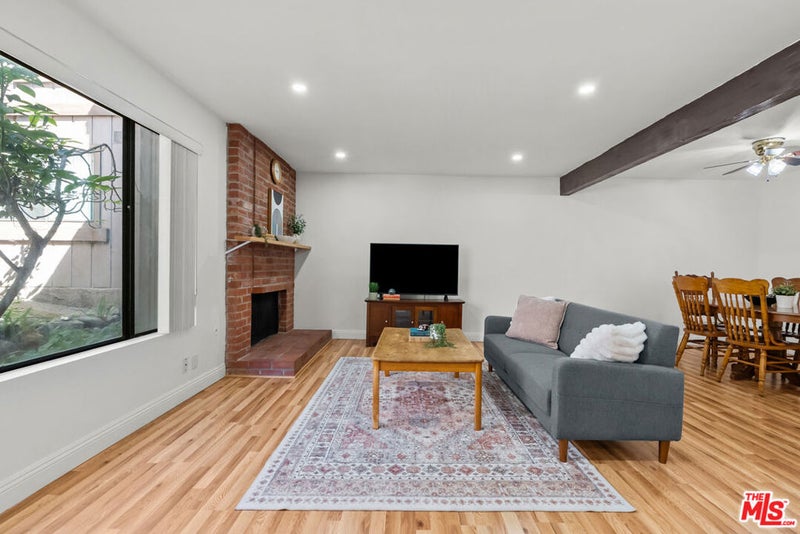 33 Northwoods Lane
