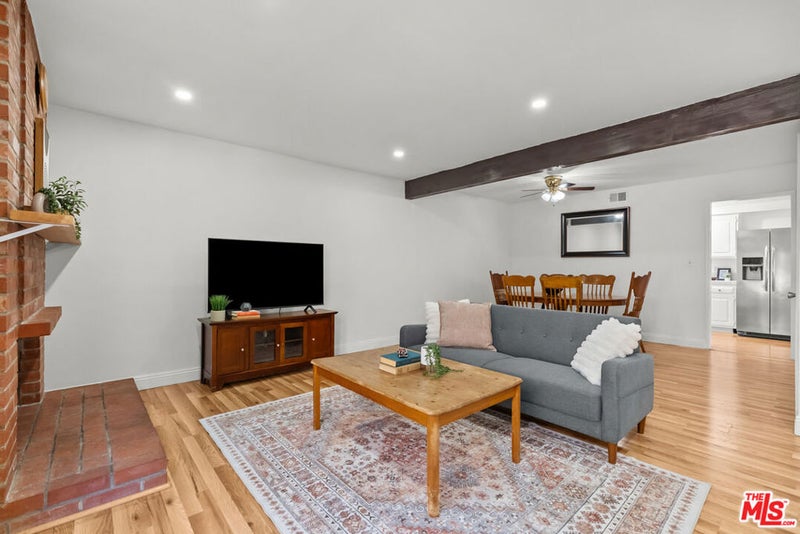 33 Northwoods Lane