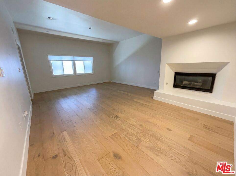 4900 Queen Victoria Road