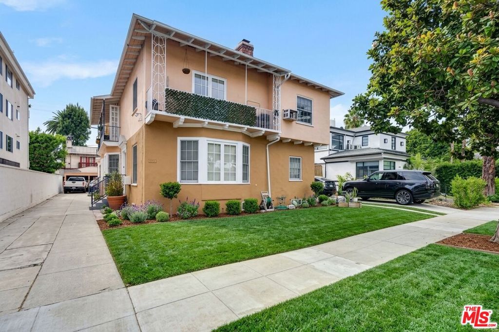 215 S Gale Drive