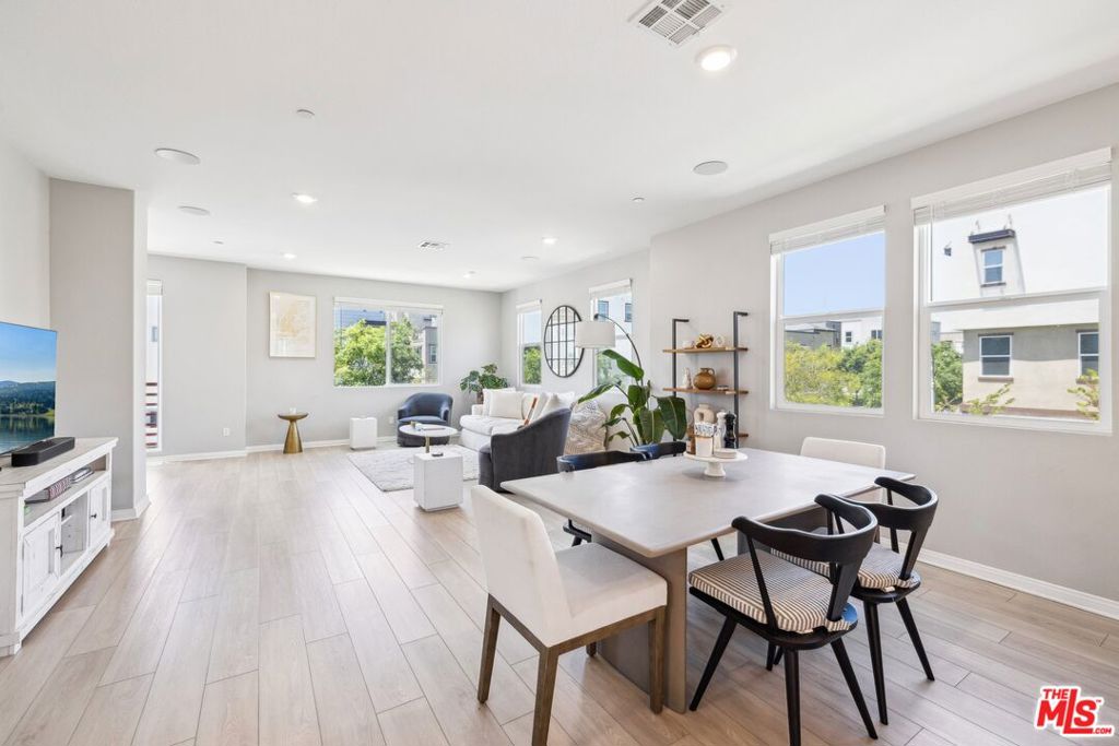 782 Daniel Freeman Circle