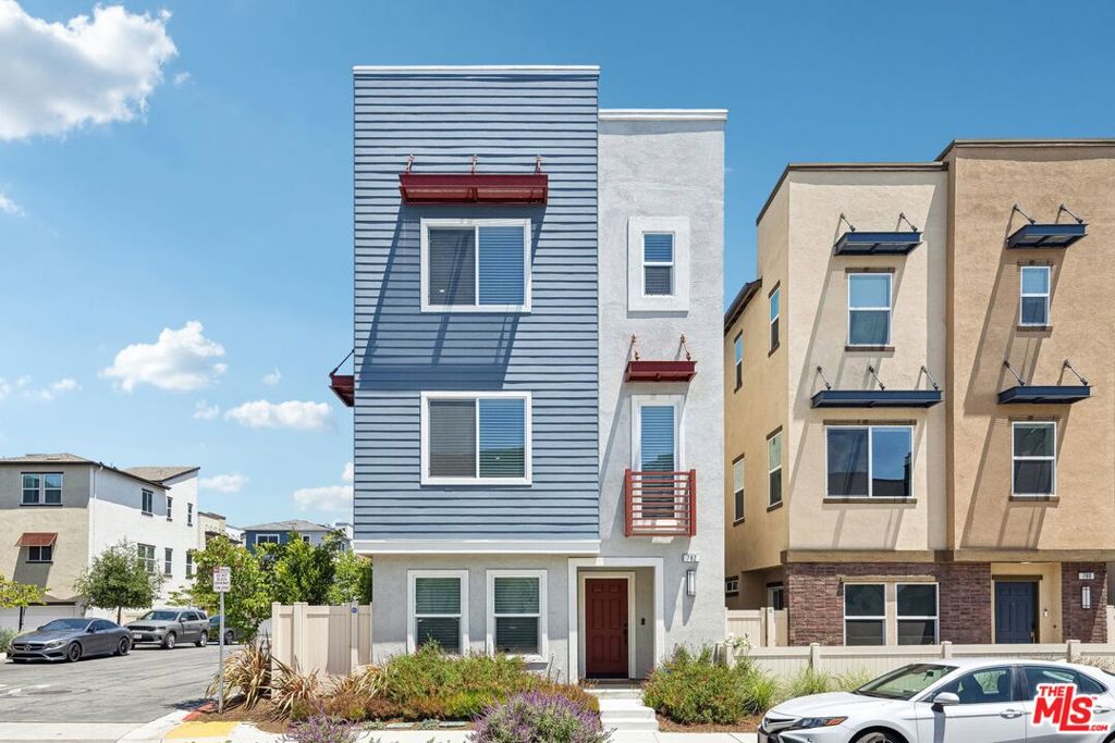 782 Daniel Freeman Circle