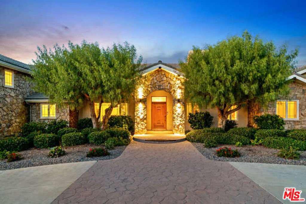 525 Valley Vista Drive