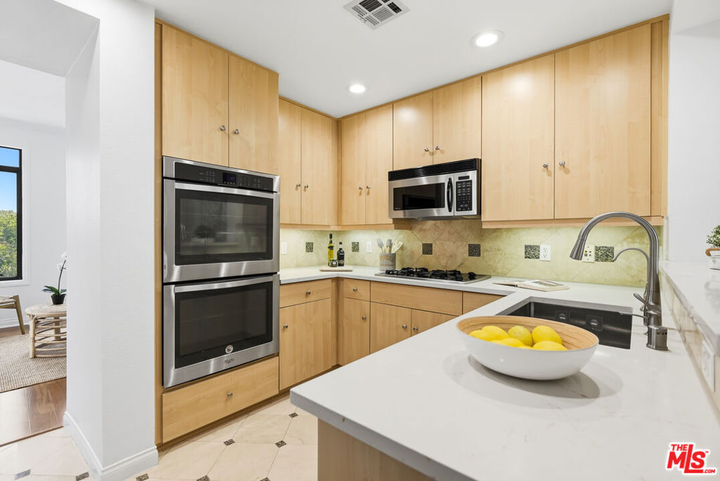 5625 Crescent Parkway 336