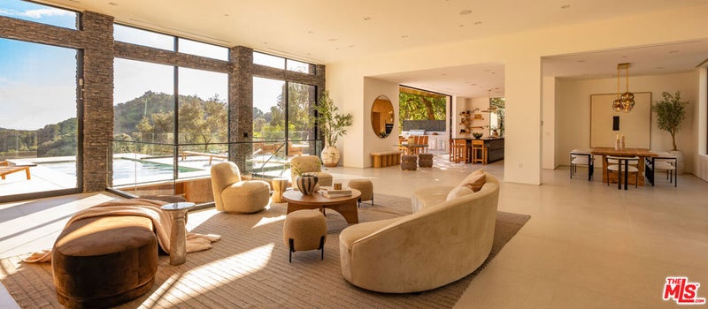12752 Mulholland Drive