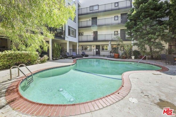 2677 CENTINELA AVE UNIT 203, SANTA MONICA, CA 90405 - Image e0cdd12823bf5498f92b059e0bdfa2d3/436131896