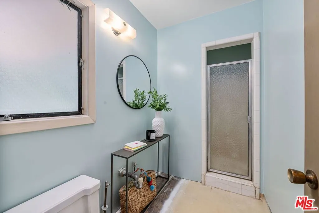 Los Angeles, California 90024, United States, 5 Bedrooms Bedrooms, ,4 BathroomsBathrooms,Residential,Active,179473