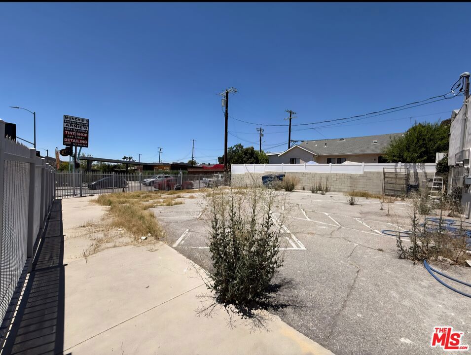 6855 Foothill Boulevard