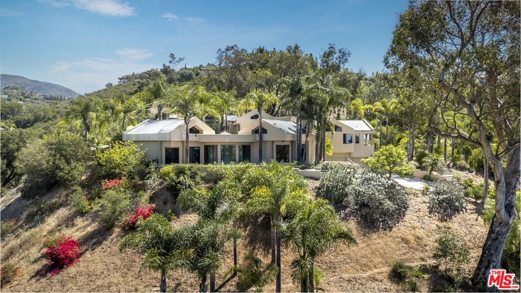 2891 Hidden Valley Lane