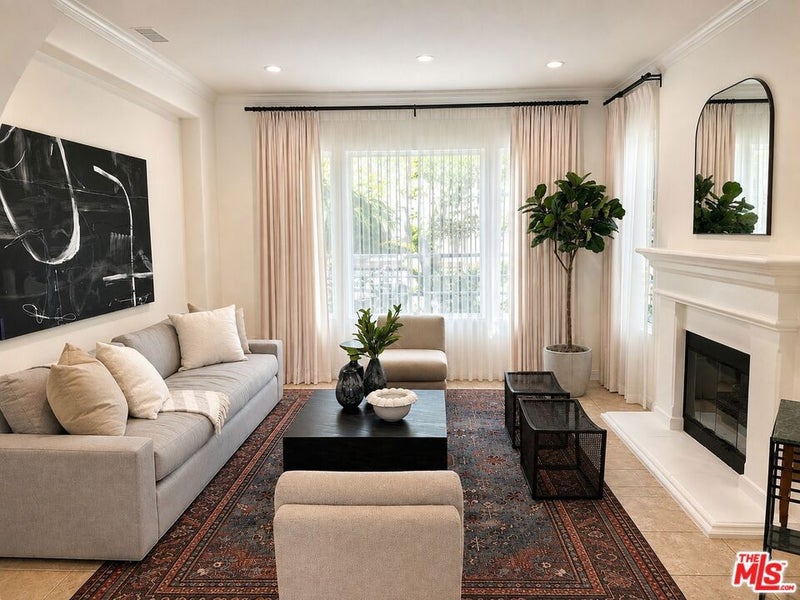 26835 Mont Calabasas Drive