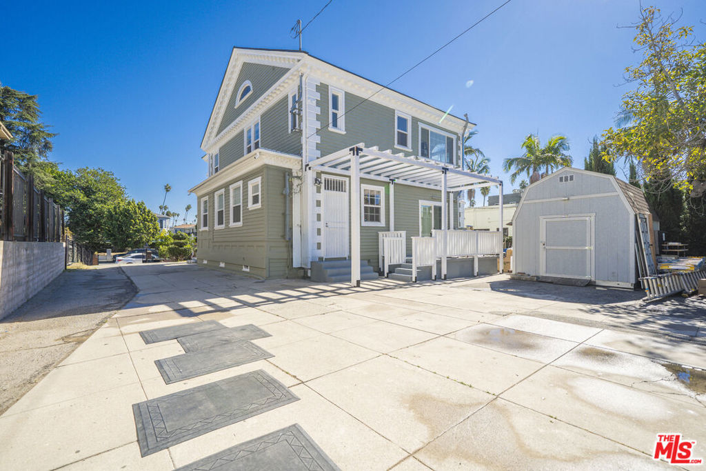 1159 S Norton Avenue