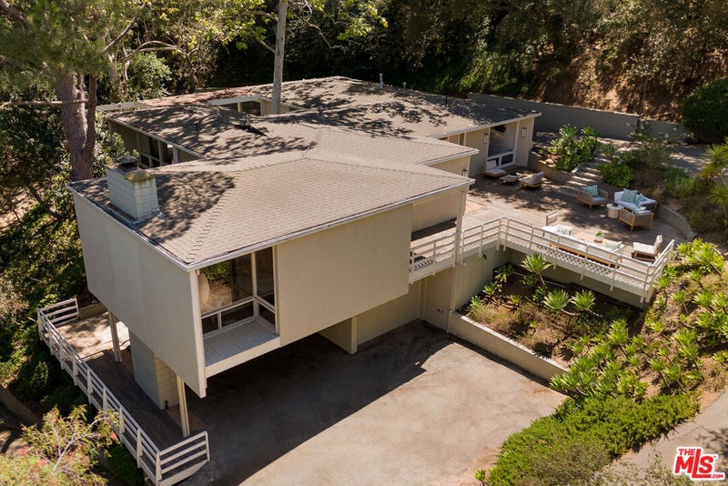 2275 Bowmont Drive