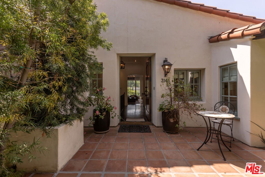 3145 La Suvida Drive