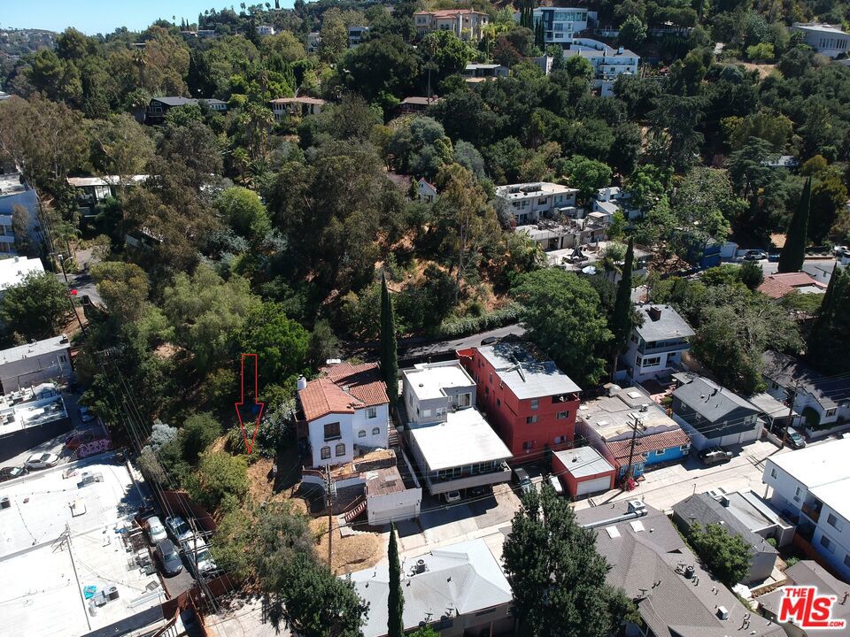 3643 Fredonia Drive
