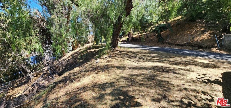 3643 Fredonia Drive