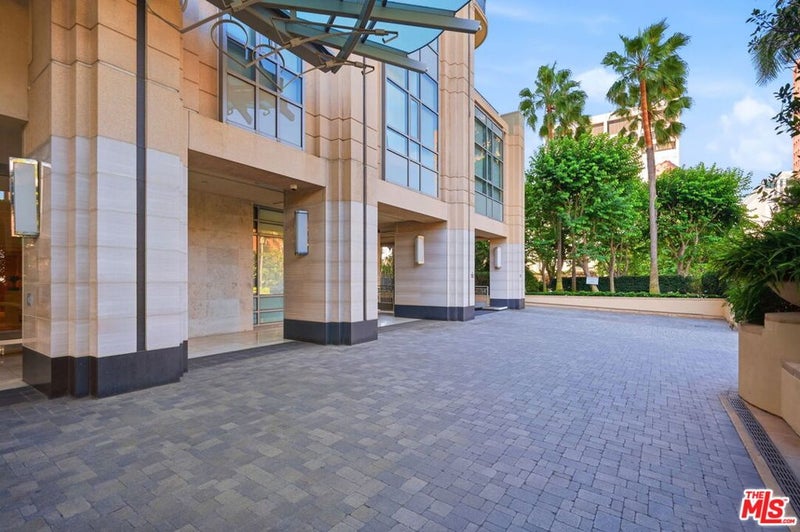10800 Wilshire Boulevard 403