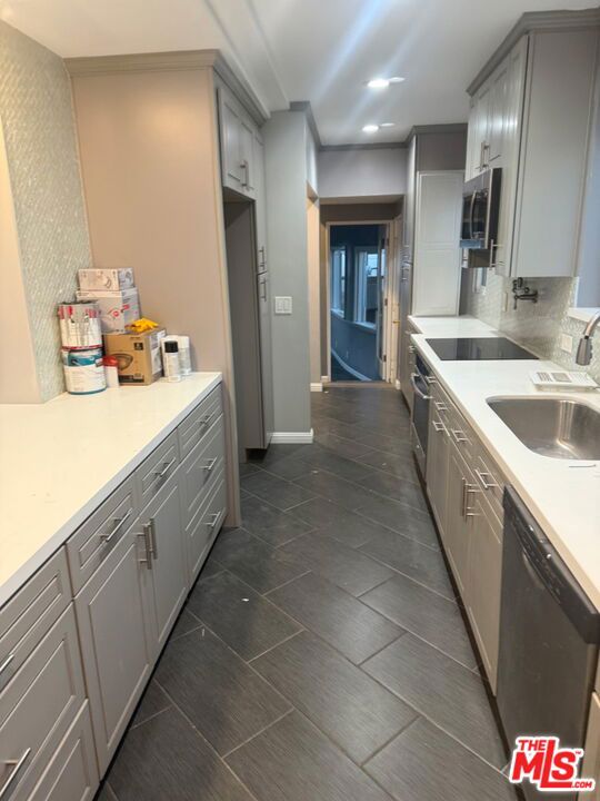 3211 W 78th Street