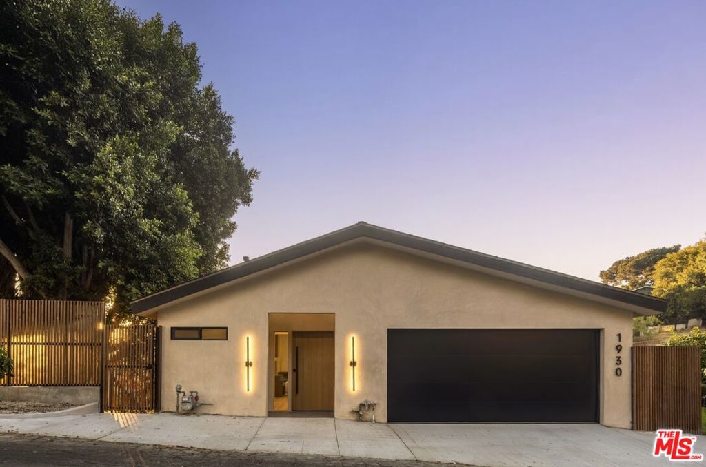 1930 Kemper Street
