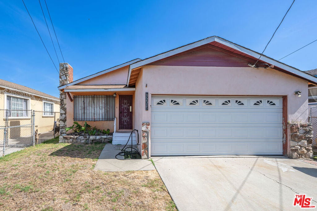 3229 W 108th Street