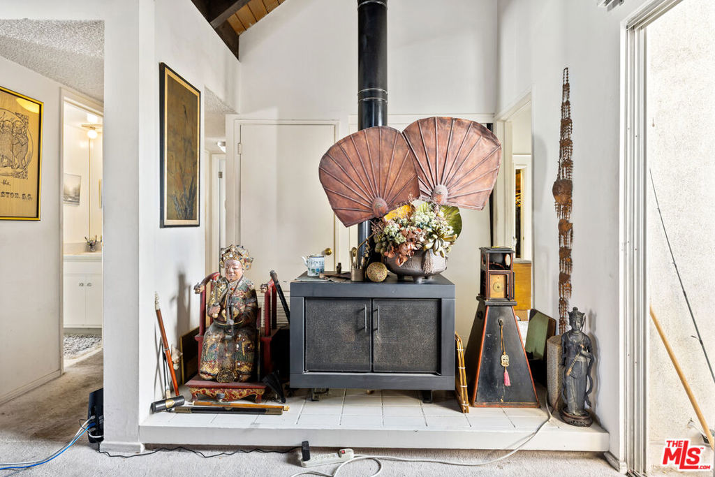 10396 Almayo Avenue 5