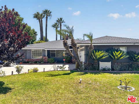 Photo of 16746 Tupper Street, Los Angeles, CA 91343 (MLS # 26863911)