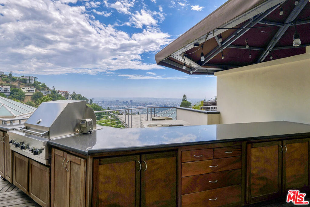 8835 Evanview Drive