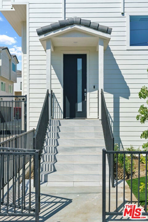 14664 W Sara Lane