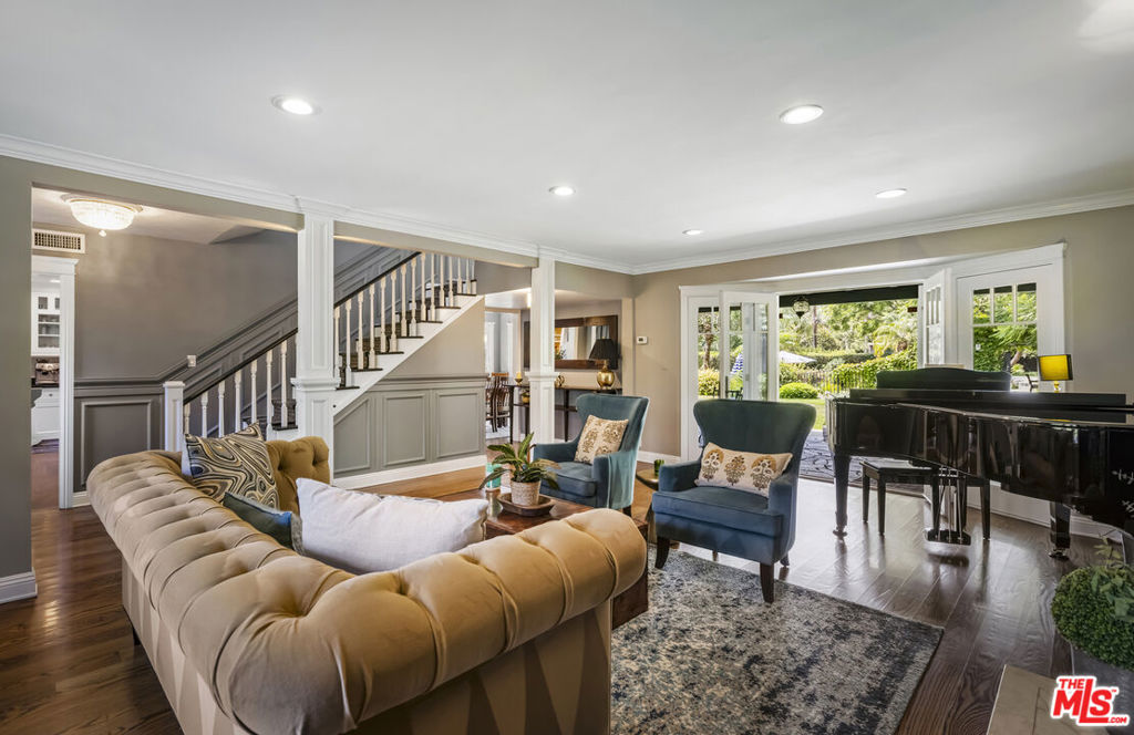 Properties 2 2555 N Altadena Drive