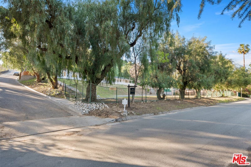 10311 Wheatland Avenue