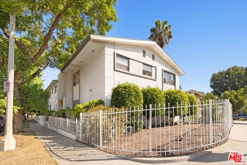 4505 Santa Rosalia Drive