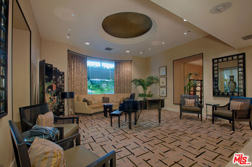10724 Wilshire Boulevard 1001