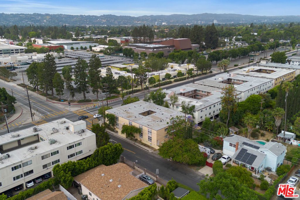 Properties 1 13101 Oxnard Street