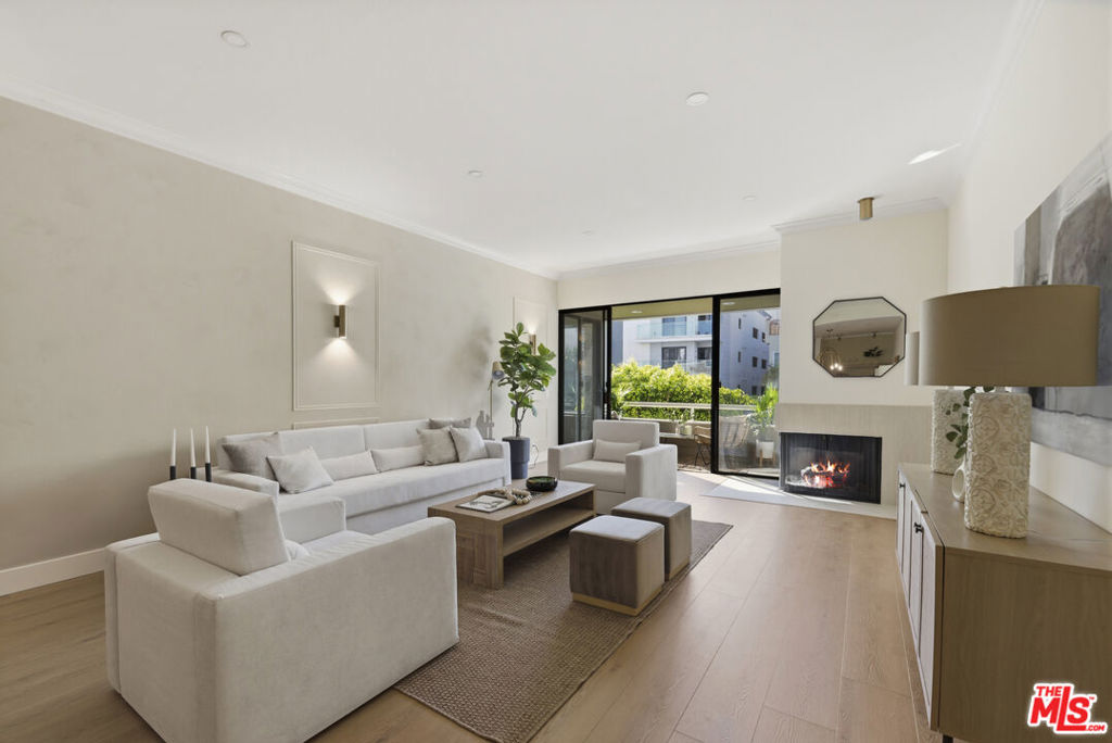11808 Dorothy Street 206