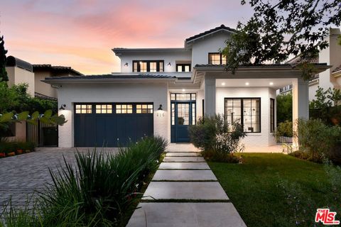 416 21st Place Santa Monica CA 90402