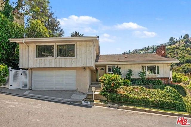 7554 Devista Drive, Los Angeles