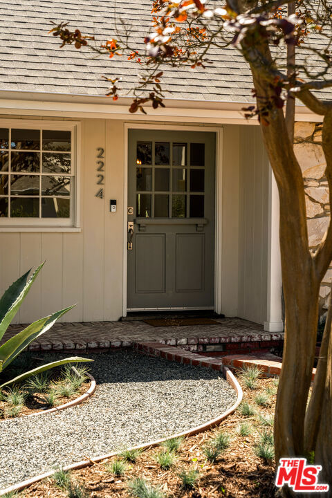 2224 Linda Flora Drive