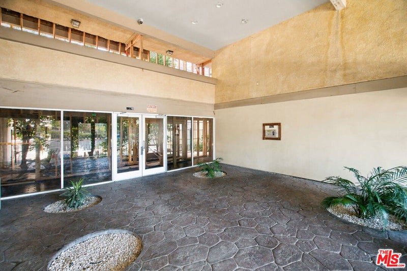 7800 Topanga Canyon Boulevard 322