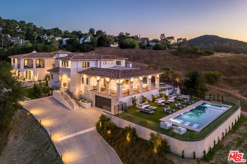 23614 Dry Canyon Cold Creek Rd Calabasas CA 91302