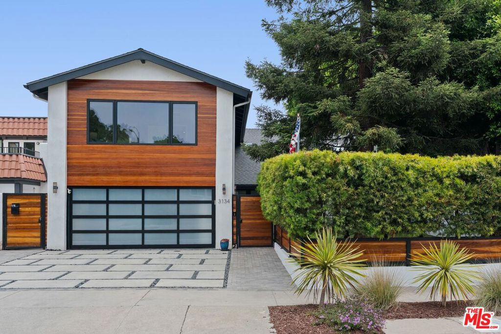 Properties 1 3134 Granville Avenue
