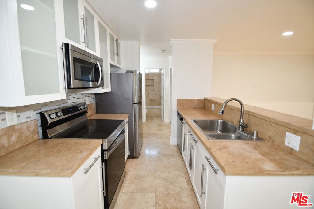2884 Sawtelle Boulevard 114