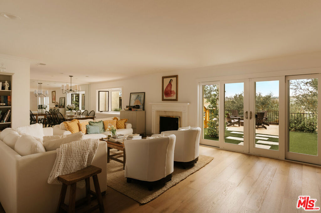 2741 Bottlebrush Drive