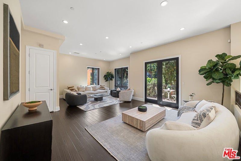 6477 Deep Dell Pl