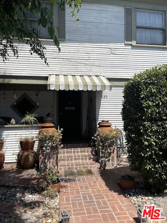1125 W 22nd Street