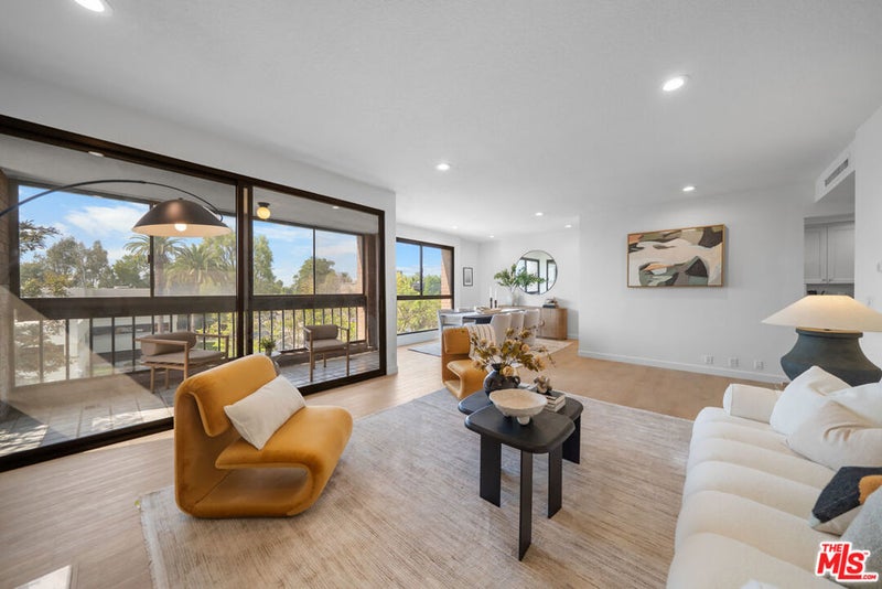 4477 Wilshire Boulevard 308