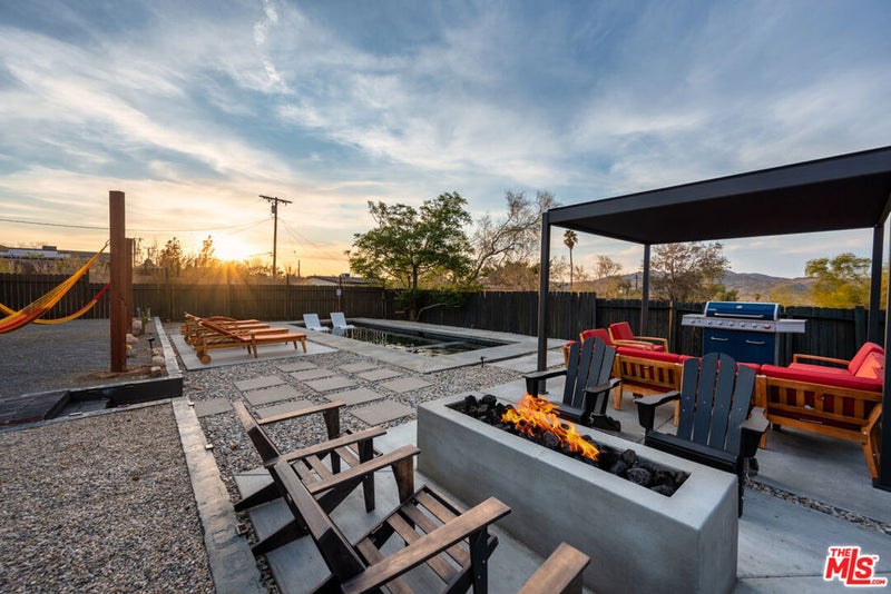 61664 Crest Circle Drive