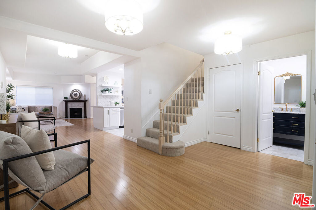 1537 S Wooster Street 105